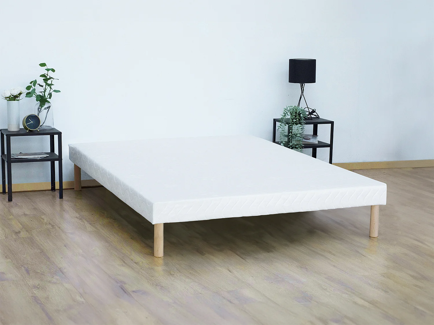 Stelaż dekoracyjny uniwersalny 160 x 200 cm 10 stałych listewek – Biały – ASTHENIS marki YSMÉE 2775129