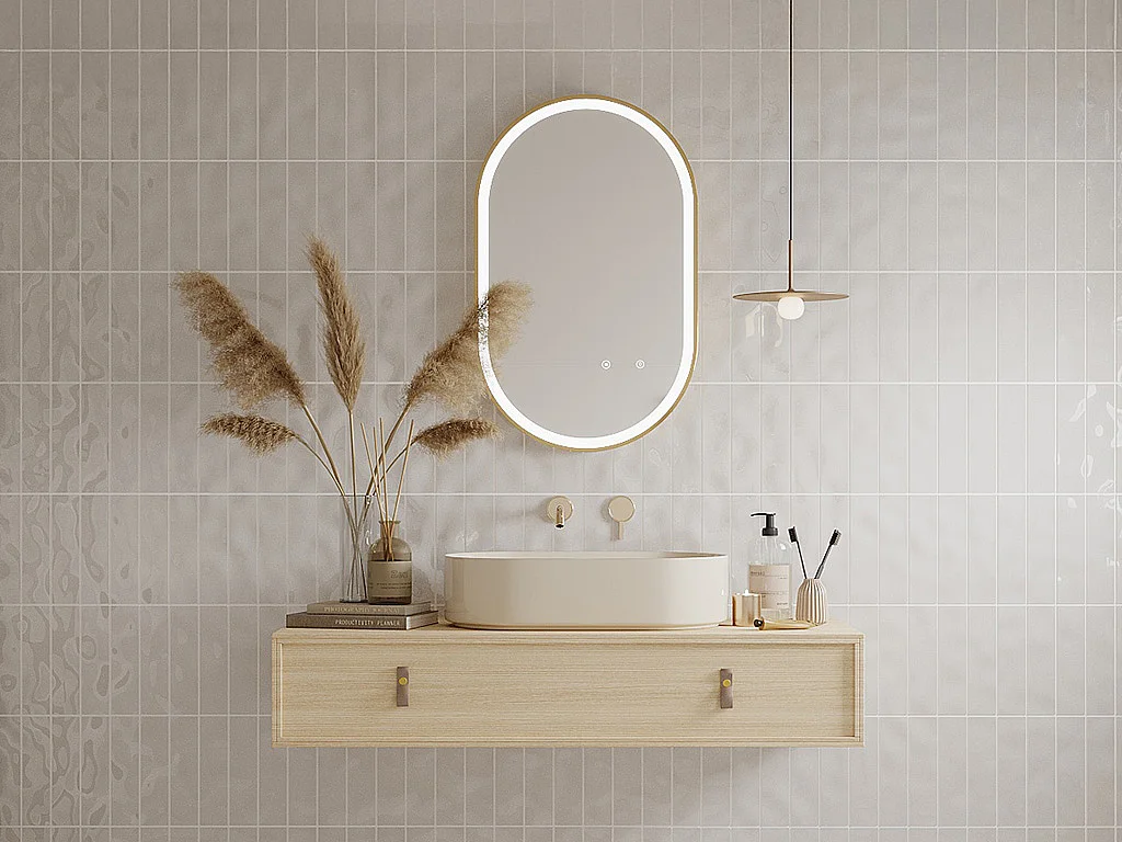 Lustro łazienkowe podświetlane owalne przeciwparowe ze złotą ramą, 50 x 80 cm – ALARICO 3217235