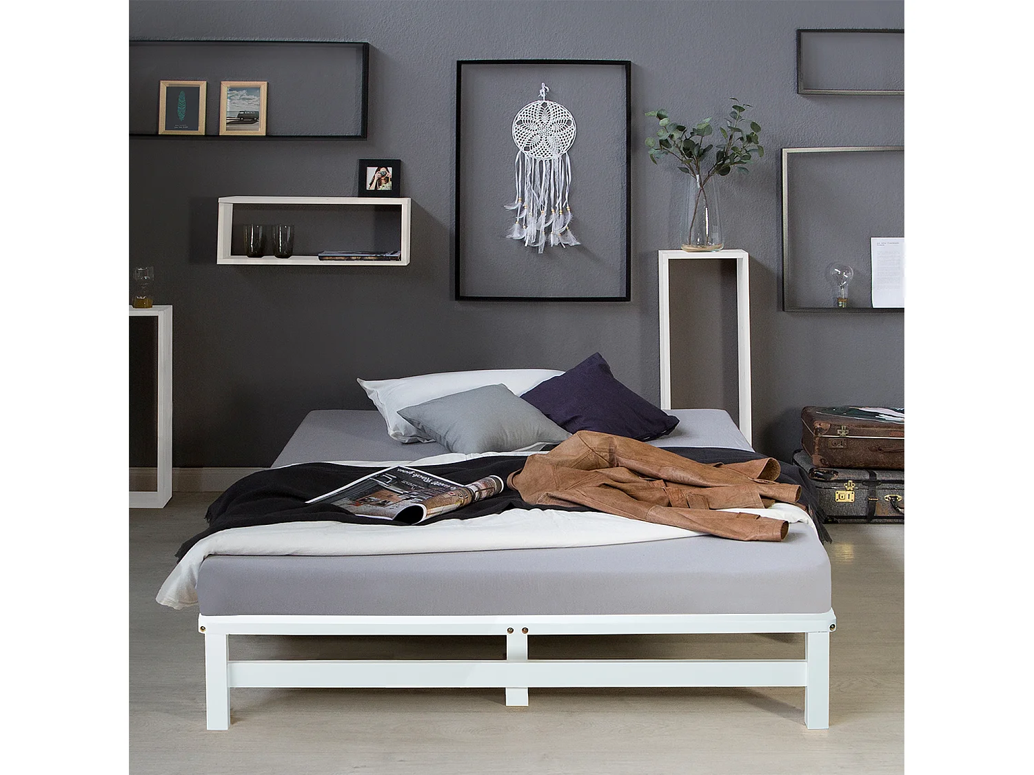 Łóżko na paletach 140×200 cm białe 4644424