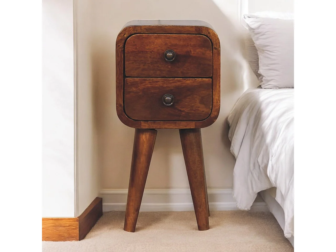 Artisan Furniture Ekstra mini zakrzywiona szafka nocna z litego drewna kasztanowego 4075347