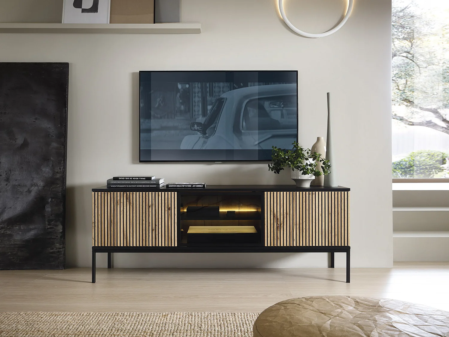 Szafka RTV 150 cm loft Haller - szklane drzwi, oświetlenie LED - szafka pod telewizor do salonu z lamelami na nóżkach, brąz + czarny 3910565 - obrazek 1