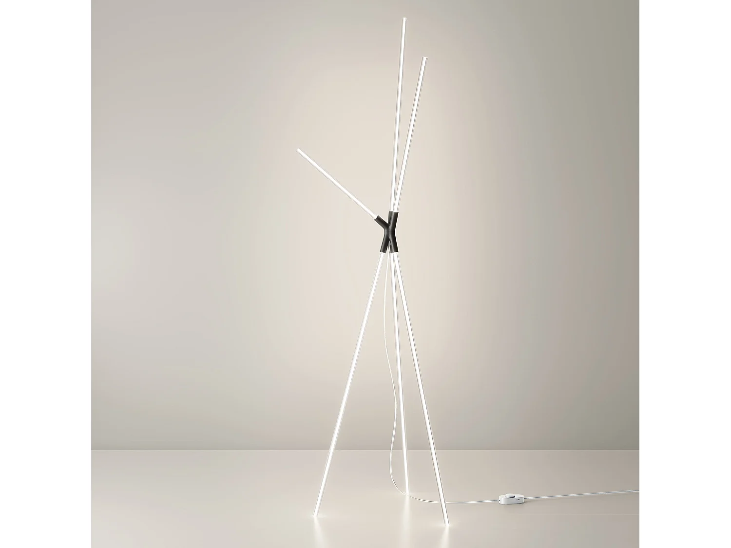 Elegancka czarna aluminiowa lampa podłogowa na trójnogu, LED 36W, regulowana barwa 2200-3000K, nowoczesny rzeźbiarski design do Twojego salonu. 5014051 - obrazek 1